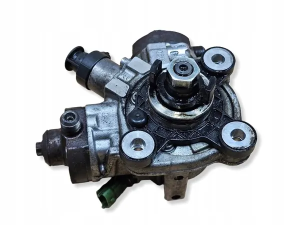 Ruiskutuspumppu OEM 31372081 Volvo D5 D4 D3 image 6