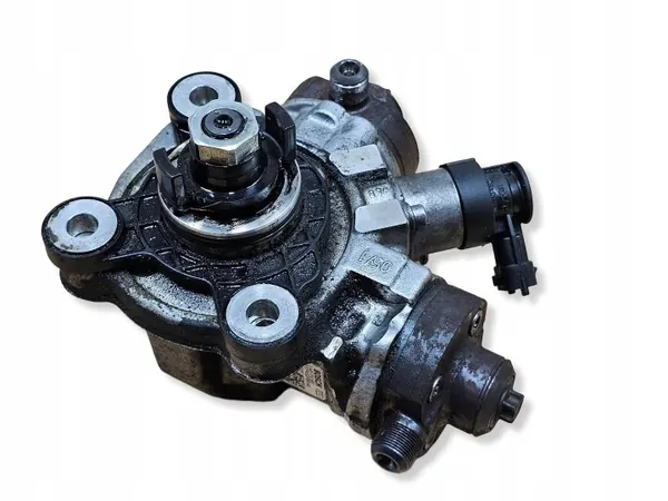 Ruiskutuspumppu OEM 31372081 Volvo D5 D4 D3 image 7