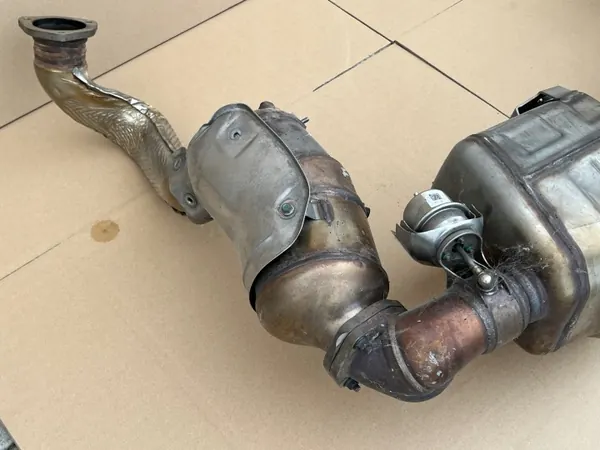 Uitlaatdemper OEM 9GT251053A Porsche 718 image 7