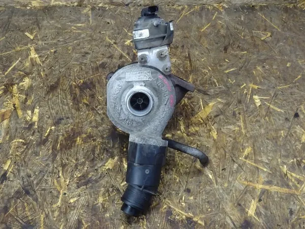 Turbokompressor AUDI A4 B8 2.0 TDI 03L145721A image 2