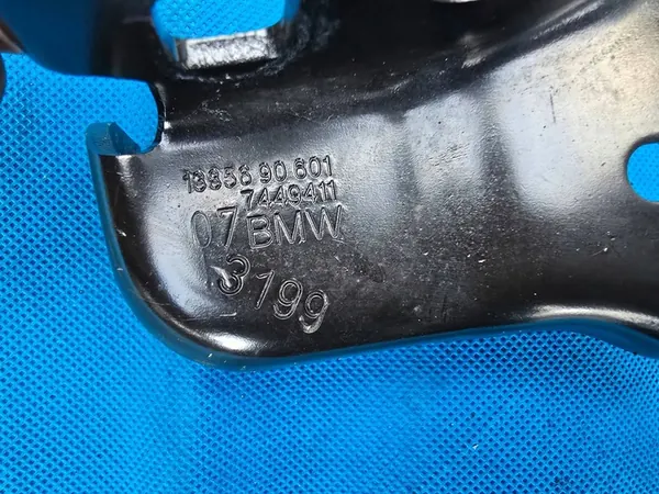 Support de couvercle de ventilateur gauche BMW G14 G15 G16 F92 F93 7449411 image 2