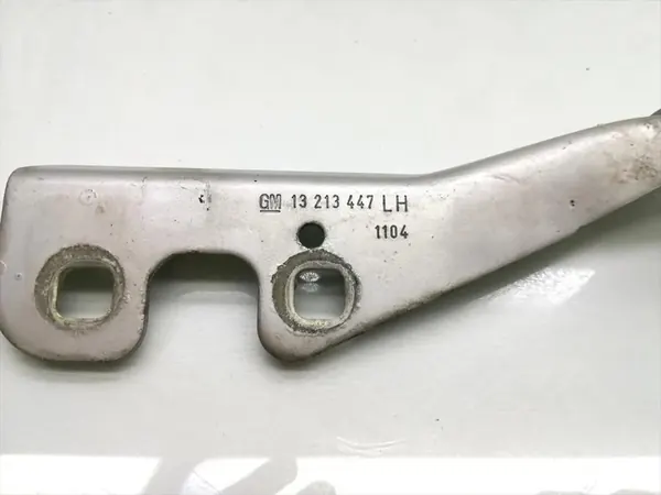 Bisagra de tapa de motor Vauxhall Astra Izquierda 2006 Hatchback image 5