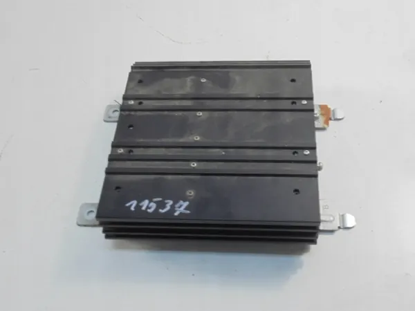 Mitsubishi radioversterker OEM 8701A256 - Gebruikt image 6