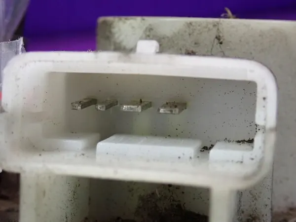 FIAT PUNTO II 99-03 1.2 Bomba de combustível 46743677 4 pinos image 5