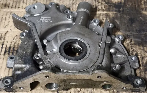 Oliepomp Land Rover OEM 9X2Q-6600-AD voor Discovery 2.7 TDV6 image 2