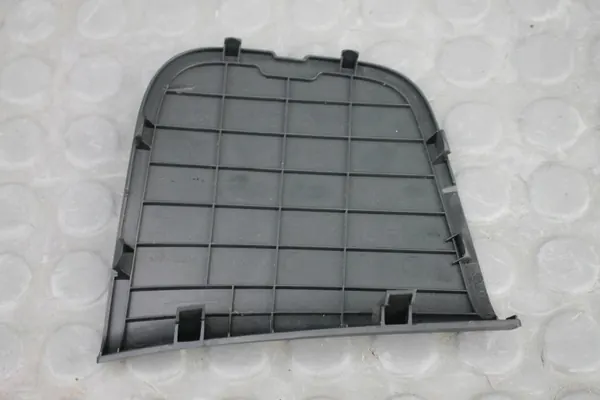 OEM ZASLEPKA81787F1000 Cache Garniture Coffre Arrière Gauche image 3