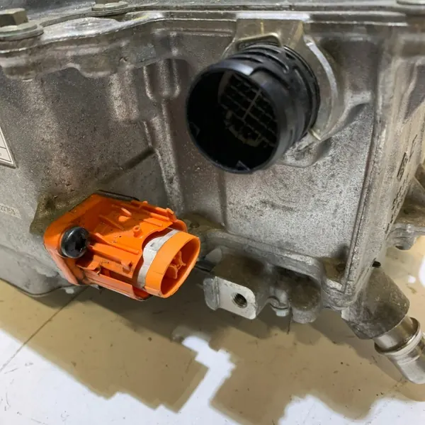 Convertidor Renault Arkana 1.6 e-Tech OEM 231C16535R image 7