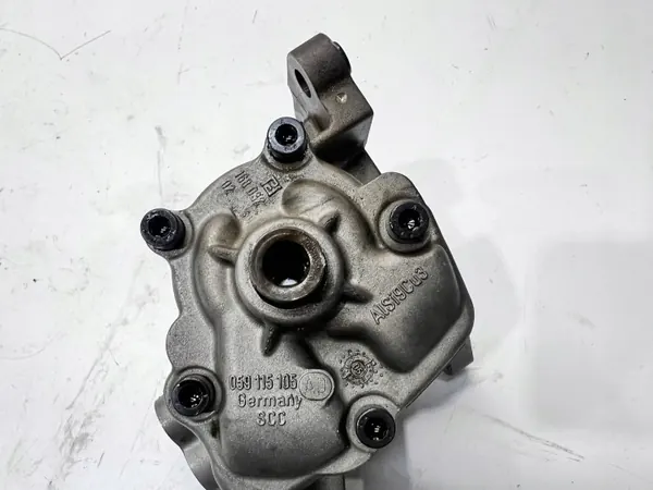 Oliepomp OEM 059115105AD voor Audi A6 C6 2.7/3.0 TDI image 7