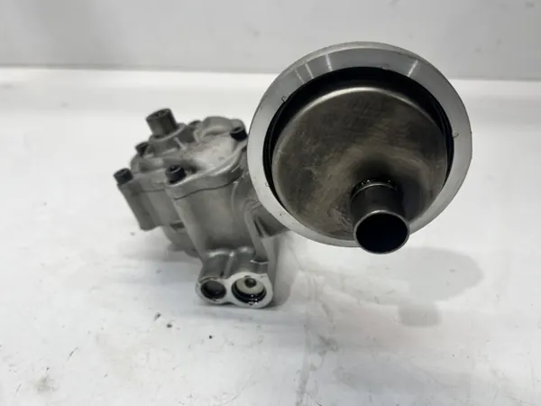 Oliepomp OEM 059115105AD voor Audi A6 C6 2.7/3.0 TDI image 8