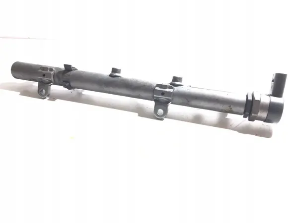 Audi A8 S8 D3 Insprutningsrör OEM 057130090L image 8