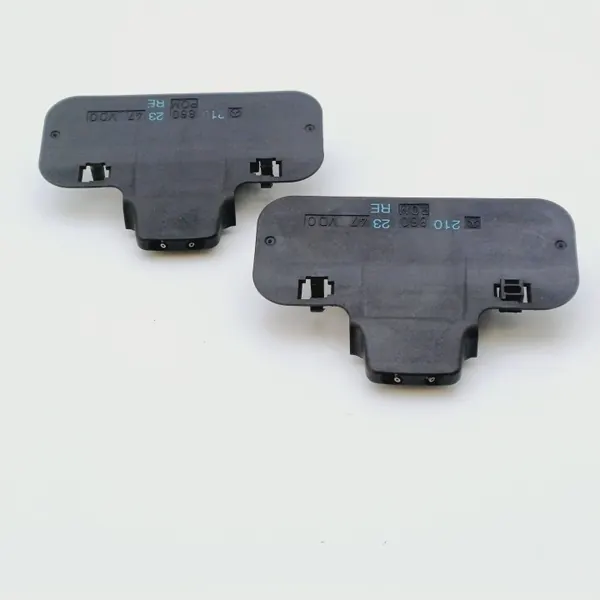 Frontscheibenwischerdüse OEM DRC95655 image 2