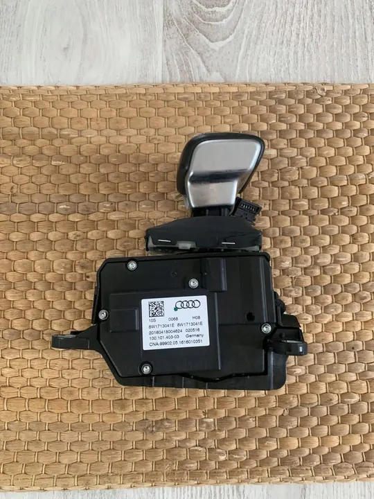 Levier de changement de vitesses Audi A4 S4 B9 2017 image 4