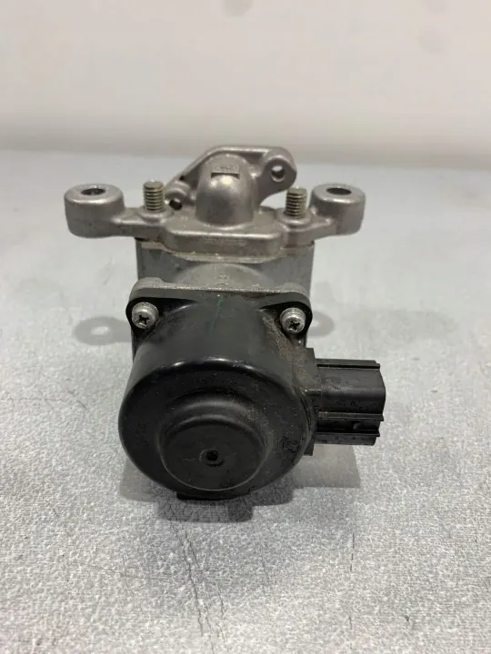 Válvula EGR Subaru OEM FBZ18338 - Estado usado image 3