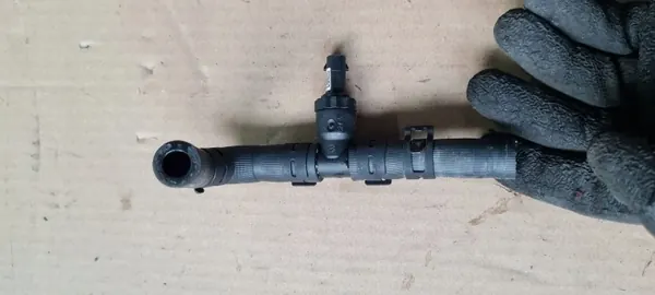 Válvula de combustible OEM 03L919824G para Audi A4 B9 2.0 TDI image 3