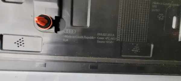 Spoiler arrière OEM 8Y4.827.933.A pour Audi A3 8Y Sportback image 3