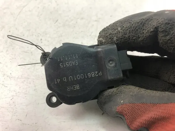 Motor de compuerta colector OEM 410473241 Citroën C5 II image 3