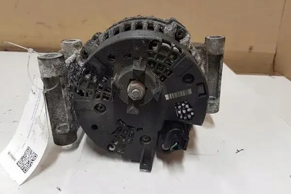 Vaihtovirtageneraattori FORD TRANSIT 2.2L diesel 2013 OEM 0125711104 image 2