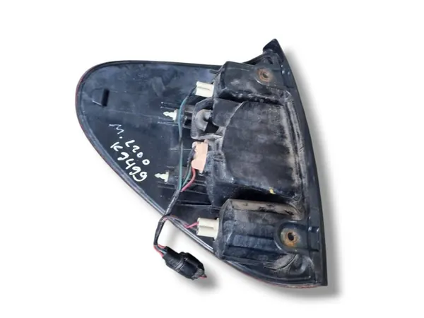 Luz trasera derecha Mitsubishi L200 4 2009 8330A156 image 3