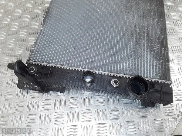 2009 Mercedes C Class W204 Radiator a2045000403 image 2