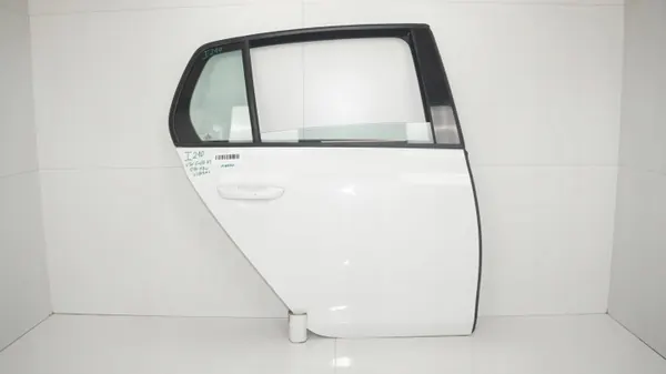 OEM 360181823 Oikea takao VW Golf VI -ovi image 2