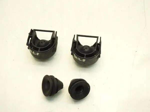 Kylarrörsfäste Citroen C5 III 1.6 THP 9639048580 image 3