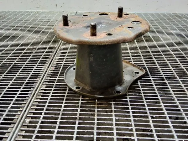 Suporte roda sobresselente Suzuki Jimny OEM SKE57777 image 4