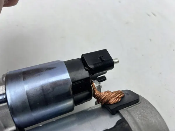 Arrancador BMW F39 F40 F45 F46 F48 F54 F55 F56 F57 F60 OEM image 3