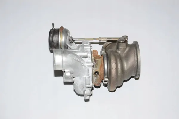 Turbo usado OEM 7849045 para BMW 5 F10 image 3