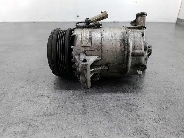 Compressore aria condizionata Opel Zafira B 1.8 16V 93187227 image 4