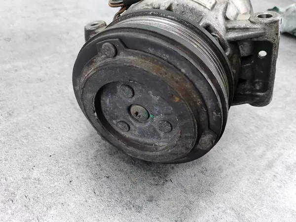 Compressore aria condizionata Opel Zafira B 1.8 16V 93187227 image 5