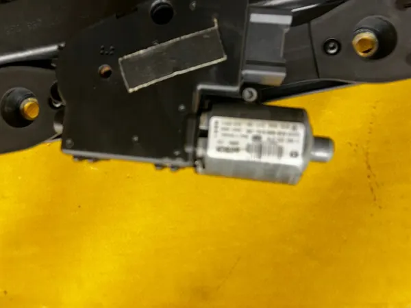 Porsche Panoramadak OEM 970564341009F1 met Motor image 6