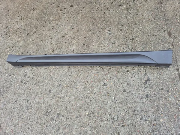 OEM 87753-D7000 Moldura de estribo esquerdo Hyundai Tucson image 2
