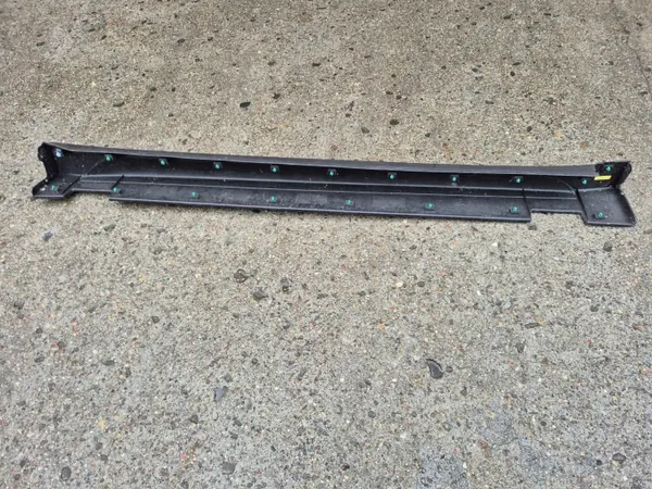 OEM 87753-D7000 Moldura de estribo esquerdo Hyundai Tucson image 4