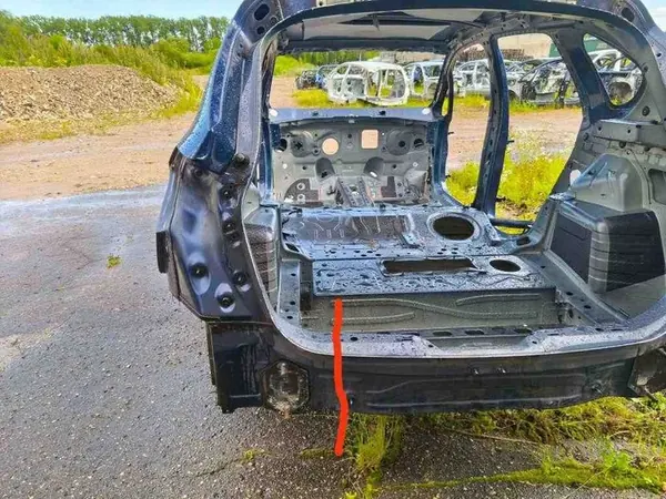 Quarto Traseiro Esquerdo BMW 2 ACTIVE TOURER (F45) 2016 OEM image 3