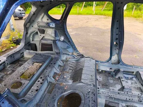 Quarto Traseiro Esquerdo BMW 2 ACTIVE TOURER (F45) 2016 OEM image 5