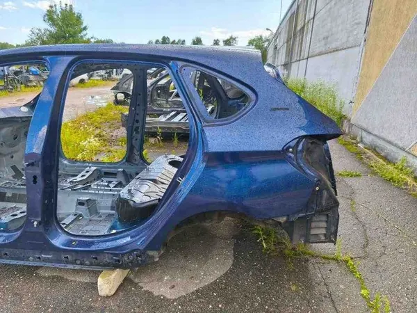 Quarto Traseiro Esquerdo BMW 2 ACTIVE TOURER (F45) 2016 OEM image 7