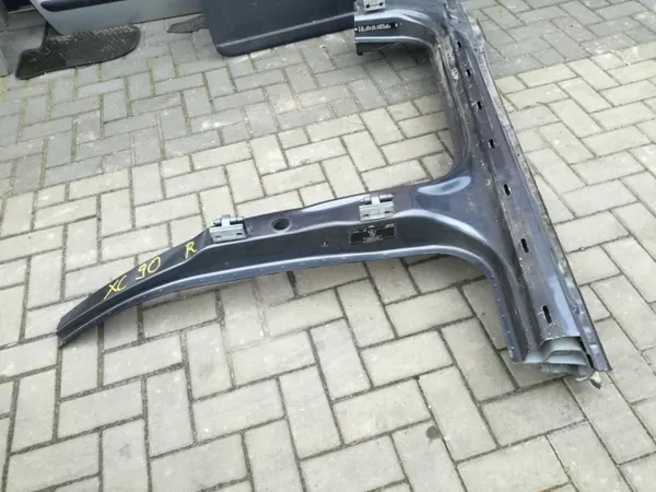 Panel de umbral derecho VOLVO XC90 I 2002-2014 OEM image 3