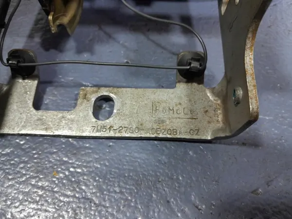 Ford Kuga MK1 Handbremshebel OEM 7M51-2780-AD image 7