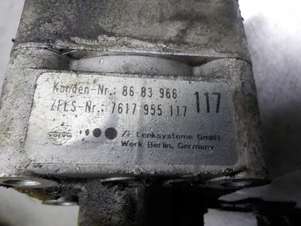 Servopumpe Volvo XC90 2.4 D5 OEM 8683966 image 4