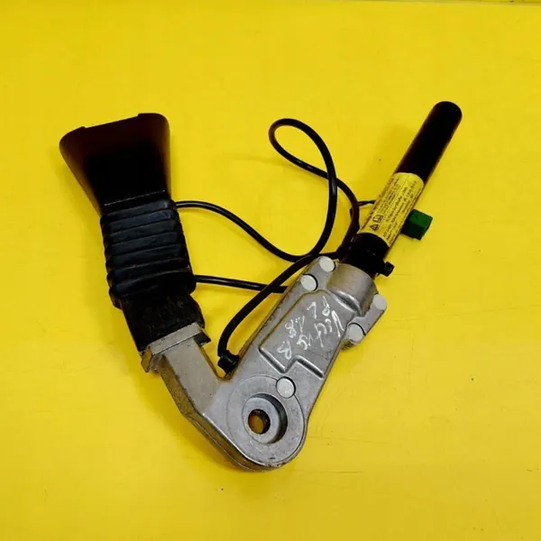 Hebilla cinturón OEM DRC100086 izquierda delantera Opel Vectra B image 3