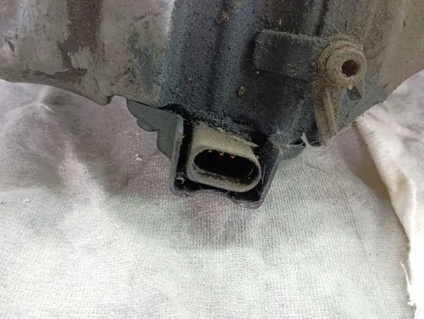 Audi A4 S4 B6 2002 Oljetank image 8