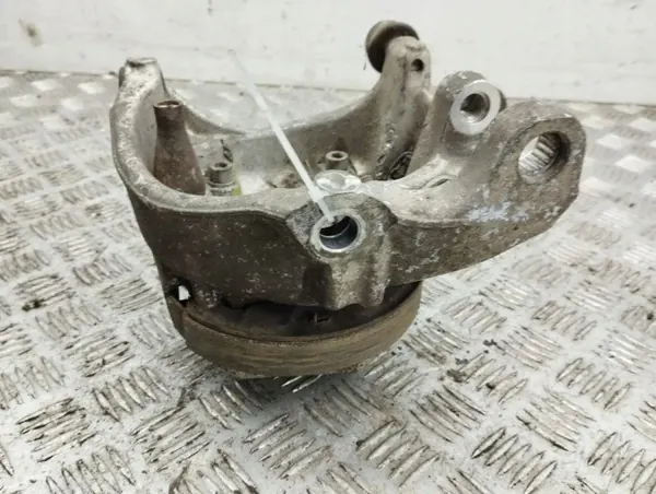 Maserati Quattroporte 2004 Taka vasen pyörännavan OEM 288234011A image 3