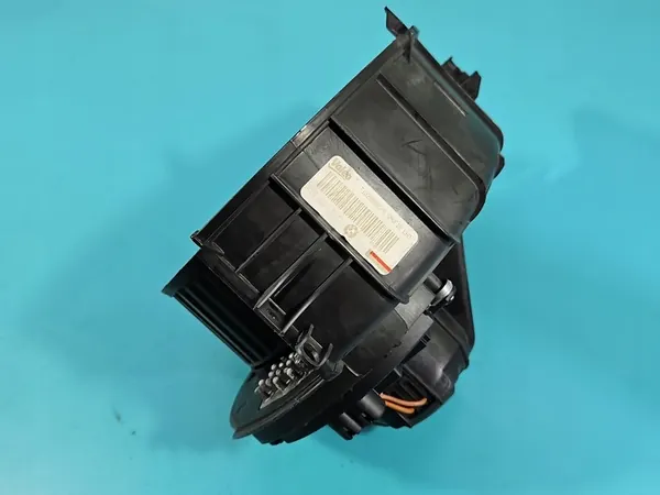 Luftblåsare BMW X5 F15 9276112 T1028989C image 5