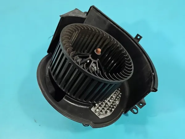 Luftblåsare BMW X5 F15 9276112 T1028989C image 7