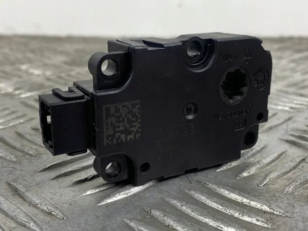 Jeep OE ZBAT0115D00 Lüftungsgitter - Gebraucht image 2