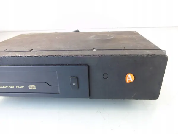 Changer CD Lexus GS300 II OEM 86270-30140 image 3