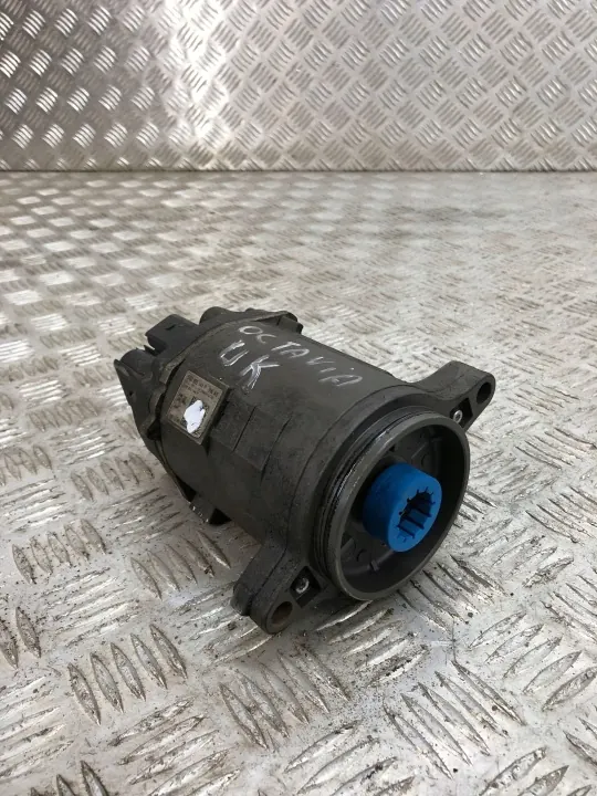 Begagnad servopump Skoda OEM 5Q0909144P image 3