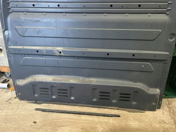 Mercedes Sprinter W907 W910 Maxi Bulkhead Wall OEM image 5