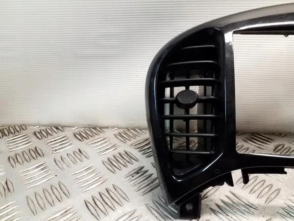 Consoles d'admission d'air NISSAN JUKE 1.5L Diesel 2013 OEM image 2