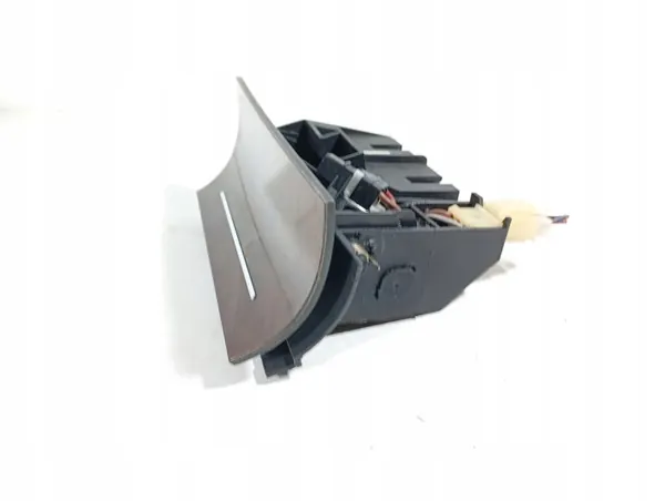 Cendrier Skoda Superb I OEM M4S5 DOM 00015537 image 4